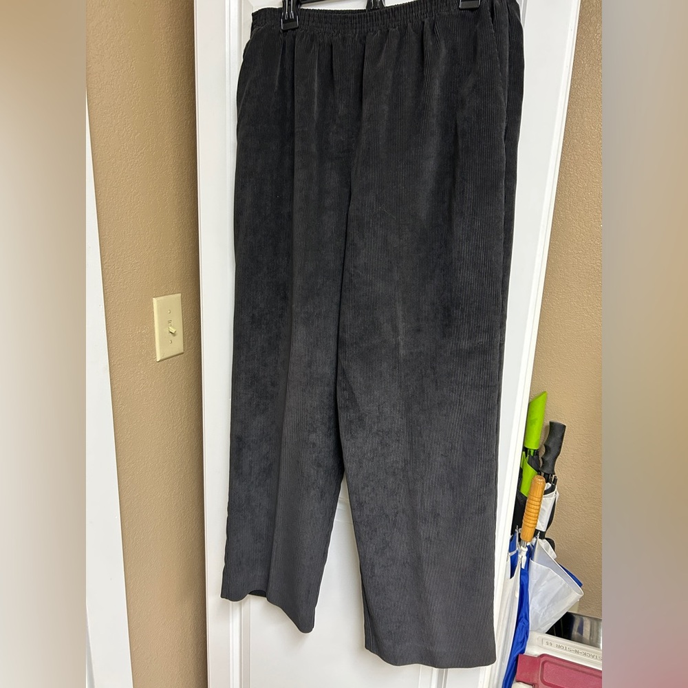 Alfred Dunner Men's Dark Gray Corduroy Pants